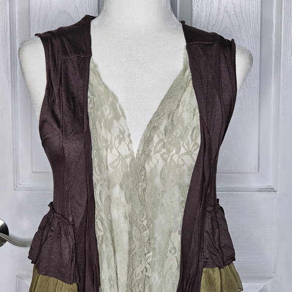 Buckle Brand Vest Brown Pink Lace Ruffles Medium - Picture 4 of 14